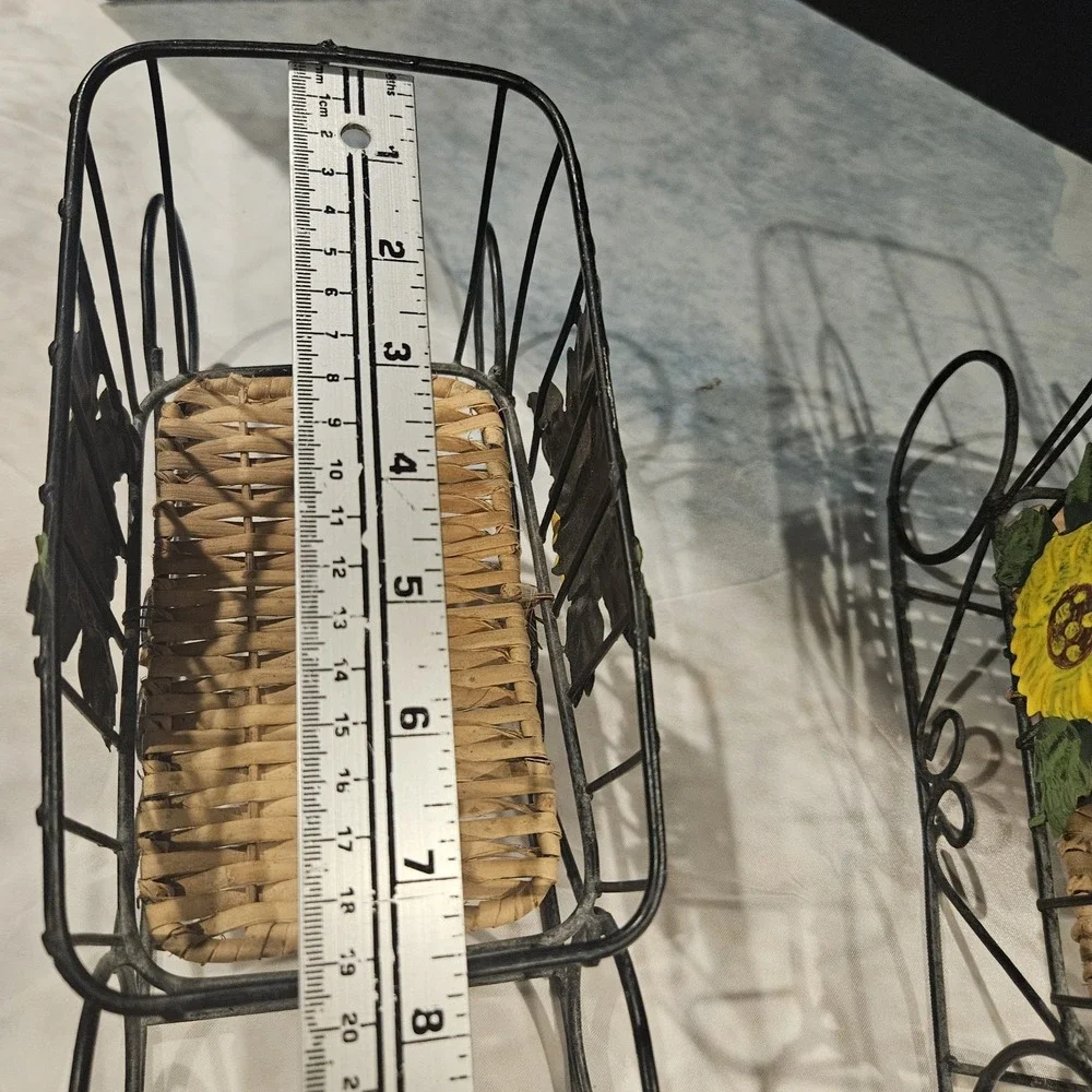 Farmhouse Sunflower Metal Wire Basket Set (2) Rustic Wicker Insert Country Decor